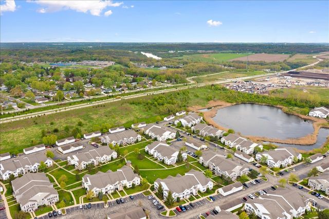 1515 Silverstone Drive 1515, Carpentersville, IL 60110