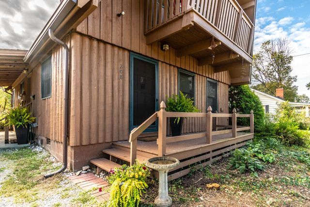 208 Rockcastle Street, Berea, KY 40403