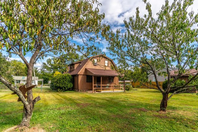 208 Rockcastle Street, Berea, KY 40403