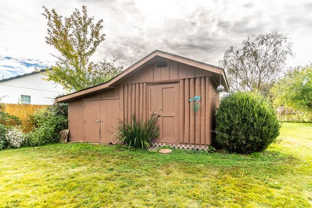 208 Rockcastle Street, Berea, KY 40403