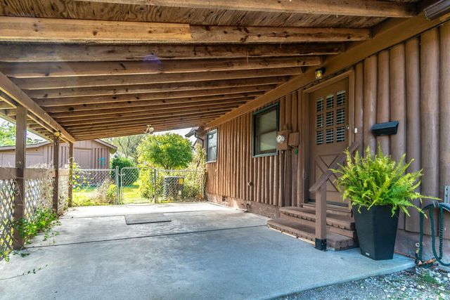 208 Rockcastle Street, Berea, KY 40403