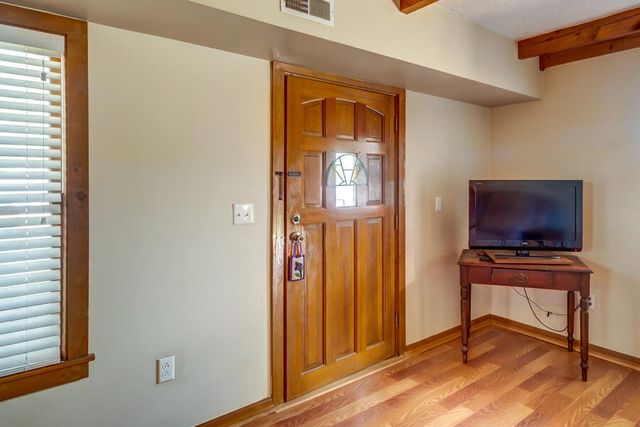 208 Rockcastle Street, Berea, KY 40403