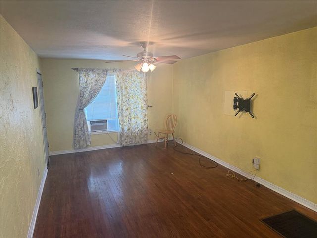 1744 N Roff Avenue, Oklahoma City, OK 73107