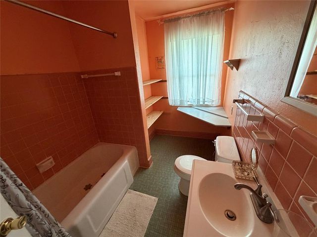 1744 N Roff Avenue, Oklahoma City, OK 73107