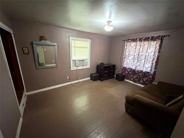 1744 N Roff Avenue, Oklahoma City, OK 73107