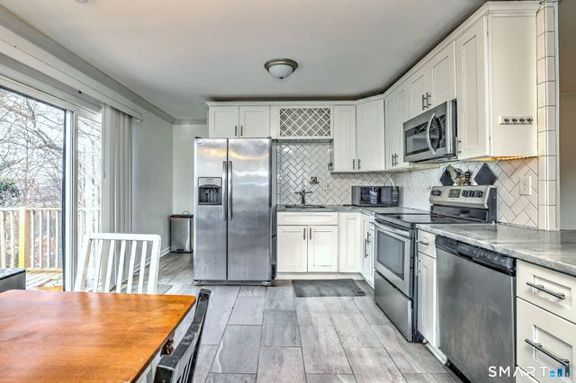 42 Highland Avenue, Ansonia, CT 06401