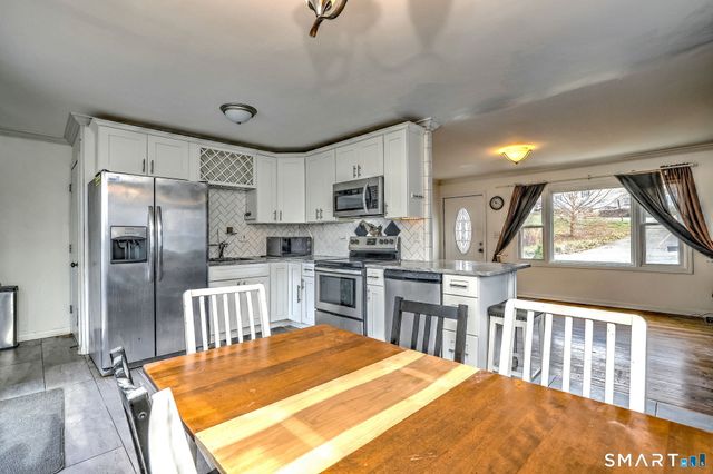 42 Highland Avenue, Ansonia, CT 06401