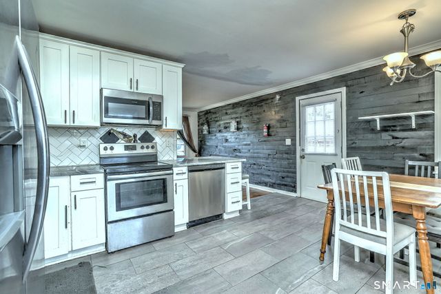 42 Highland Avenue, Ansonia, CT 06401