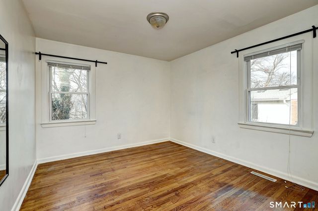 42 Highland Avenue, Ansonia, CT 06401