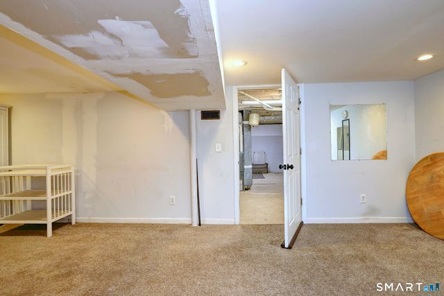 42 Highland Avenue, Ansonia, CT 06401