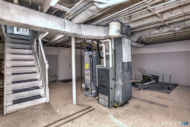 42 Highland Avenue, Ansonia, CT 06401