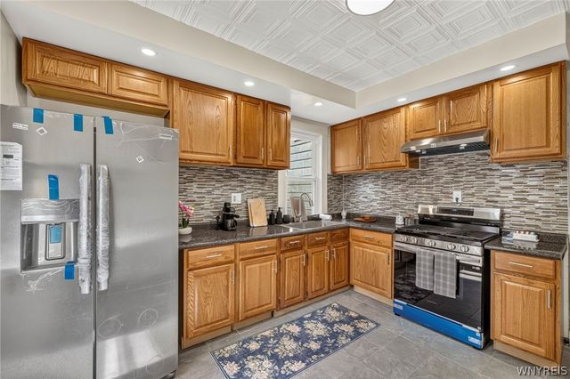 185 Wakefield Avenue, Buffalo, NY 14214