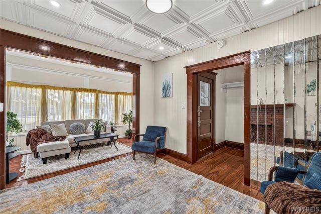185 Wakefield Avenue, Buffalo, NY 14214