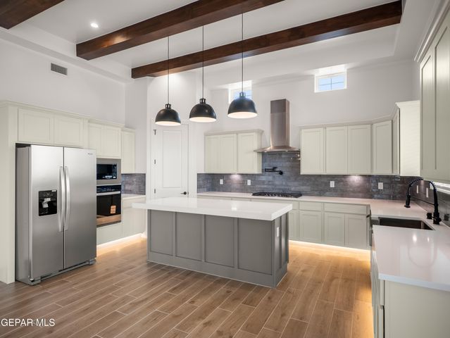 14400 Burwood Circle, Horizon City, TX 79928