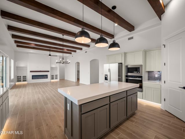 14400 Burwood Circle, Horizon City, TX 79928