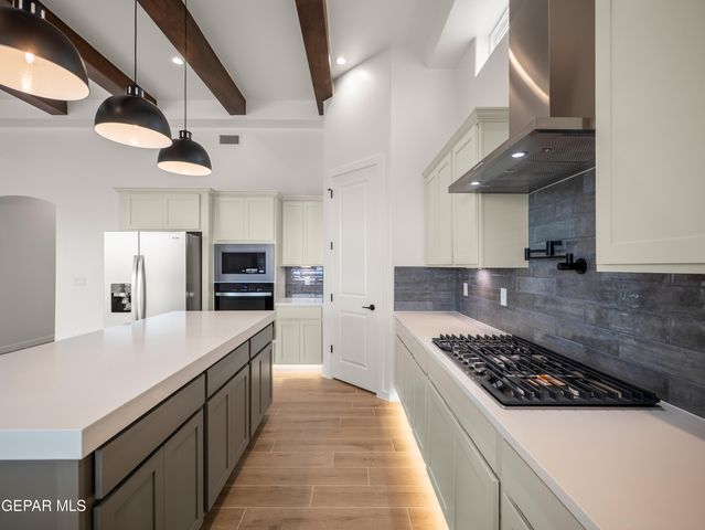 14400 Burwood Circle, Horizon City, TX 79928