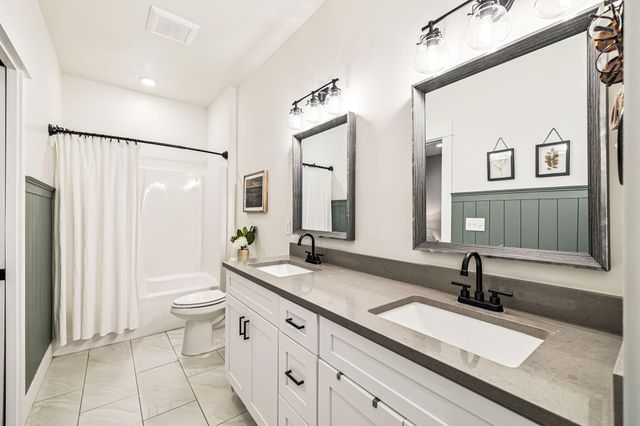 82 Live Oak Street, Freeport, FL 32439