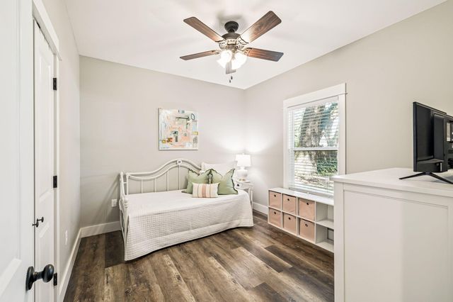 82 Live Oak Street, Freeport, FL 32439