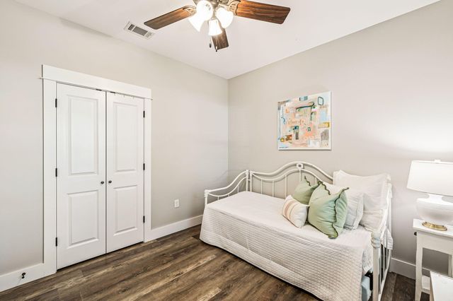 82 Live Oak Street, Freeport, FL 32439