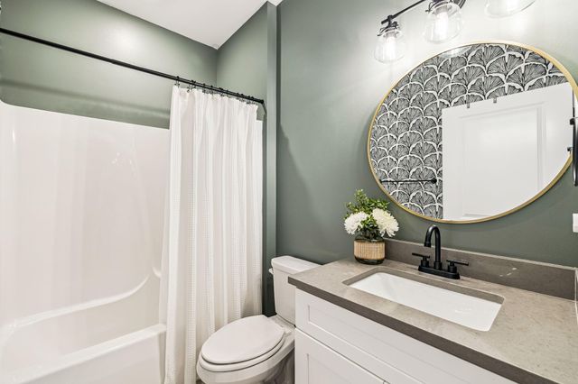 82 Live Oak Street, Freeport, FL 32439