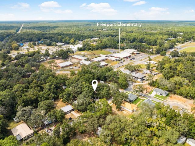 82 Live Oak Street, Freeport, FL 32439