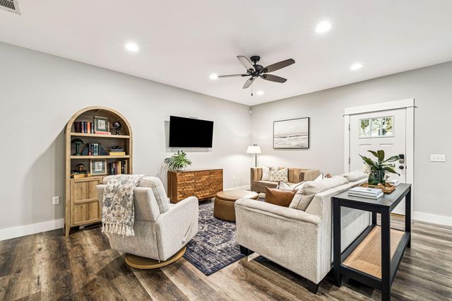 82 Live Oak Street, Freeport, FL 32439