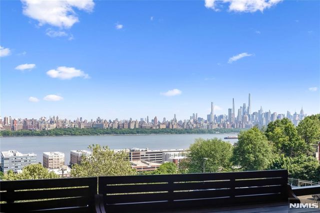 9060 Palisade Avenue 404, North Bergen, NJ 07047