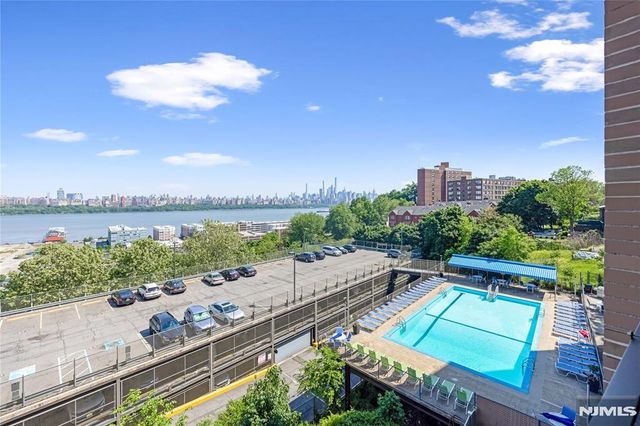 9060 Palisade Avenue 404, North Bergen, NJ 07047