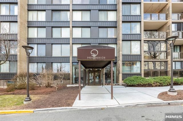 9060 Palisade Avenue 404, North Bergen, NJ 07047