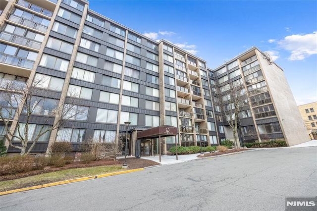 9060 Palisade Avenue 404, North Bergen, NJ 07047