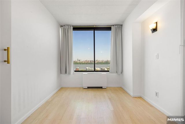9060 Palisade Avenue 404, North Bergen, NJ 07047