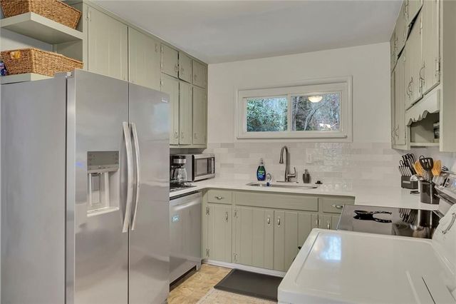 1964 Clearwater SE Drive, Marietta, GA 30067