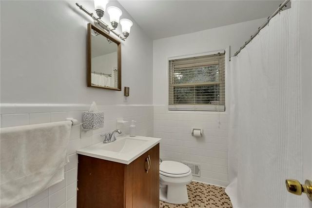 1964 Clearwater SE Drive, Marietta, GA 30067