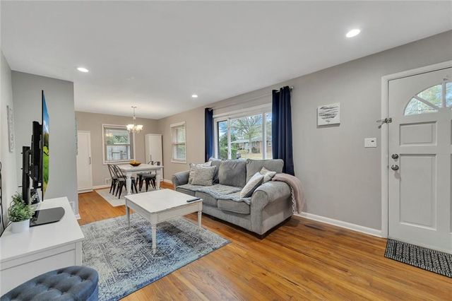 1964 Clearwater SE Drive, Marietta, GA 30067