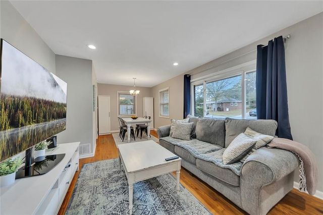 1964 Clearwater SE Drive, Marietta, GA 30067