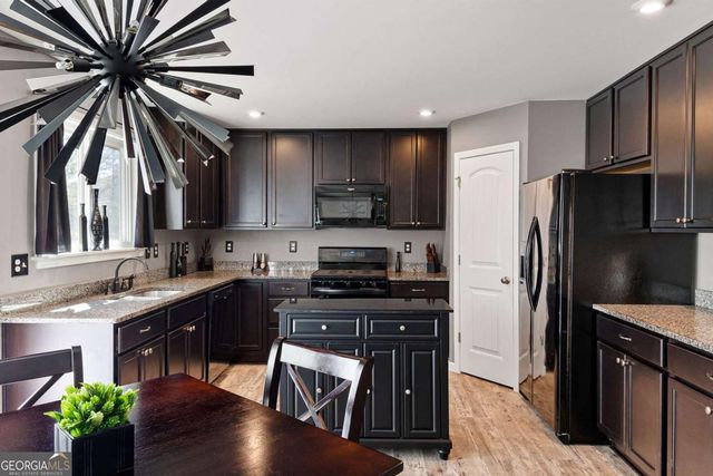 121 Moonrise Crossing, Dallas, GA 30132