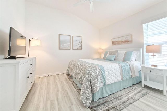 6244 HANNAN LOOP, The Villages, FL 34762