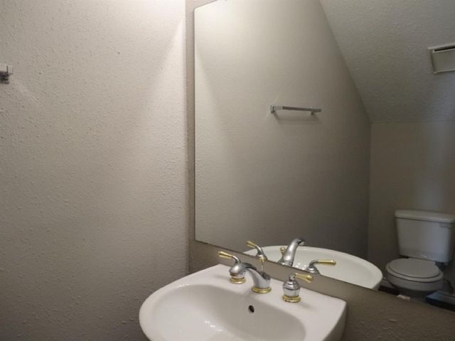 15521 Weldon Drive, Houston, TX 77032