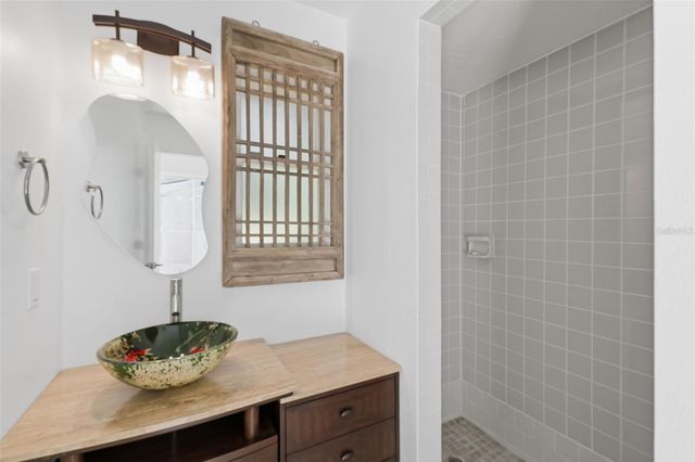 1405 N BAYSHORE DRIVE, Safety Harbor, FL 34695