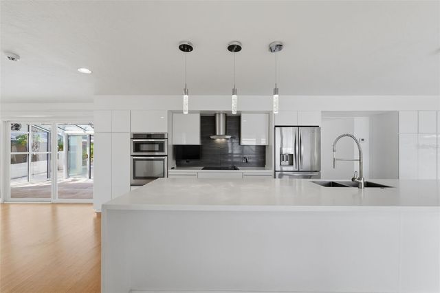 1405 N BAYSHORE DRIVE, Safety Harbor, FL 34695