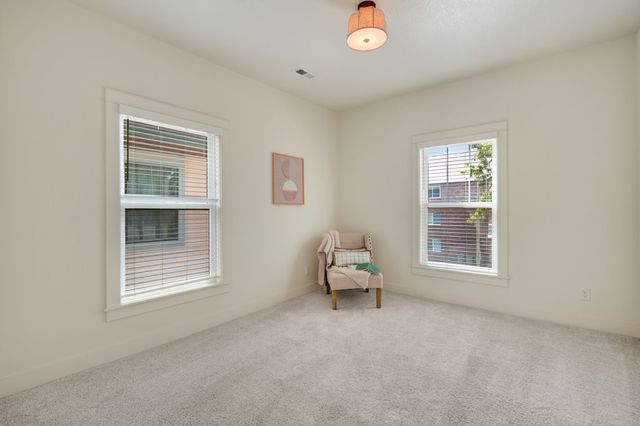 1107 24th Street, Des Moines, IA 50311