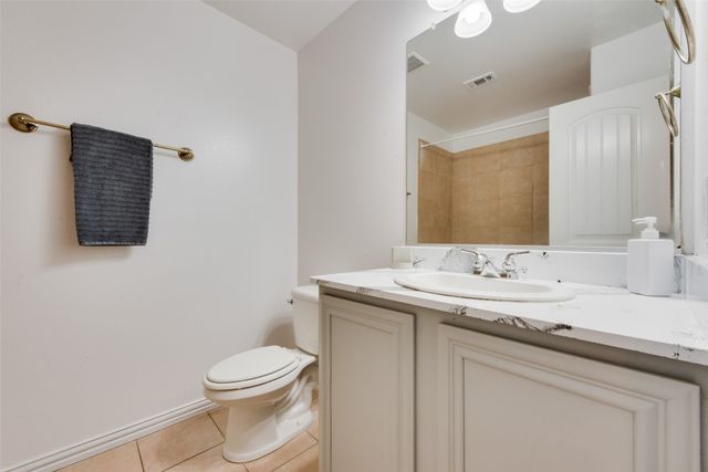 2332 Calendar Court, Grand Prairie, TX 75050
