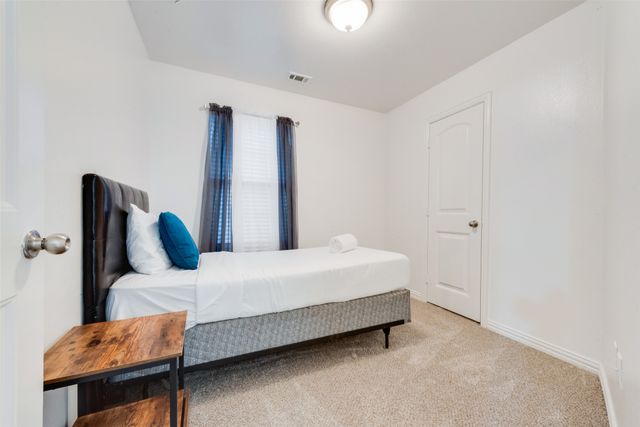 2332 Calendar Court, Grand Prairie, TX 75050