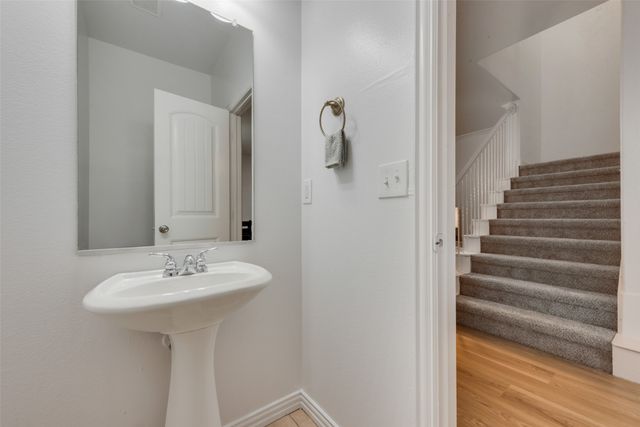 2332 Calendar Court, Grand Prairie, TX 75050