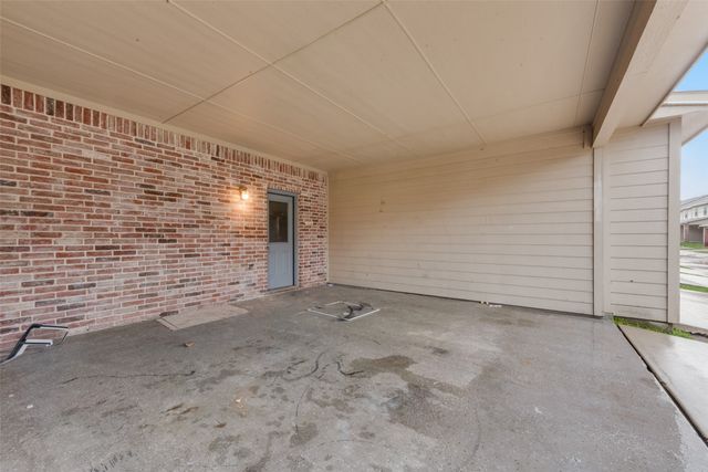 2332 Calendar Court, Grand Prairie, TX 75050