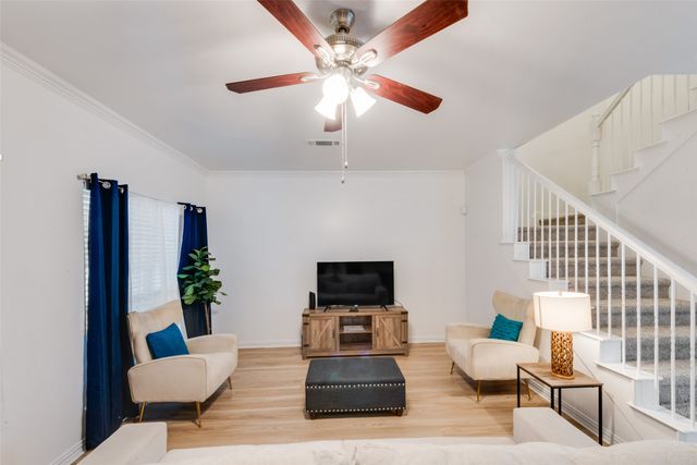 2332 Calendar Court, Grand Prairie, TX 75050