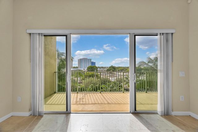 1650 Presidential Way 504, West Palm Beach, FL 33401