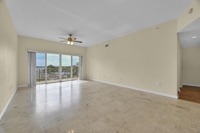 1650 Presidential Way 504, West Palm Beach, FL 33401