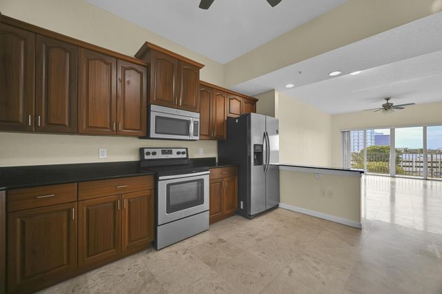 1650 Presidential Way 504, West Palm Beach, FL 33401