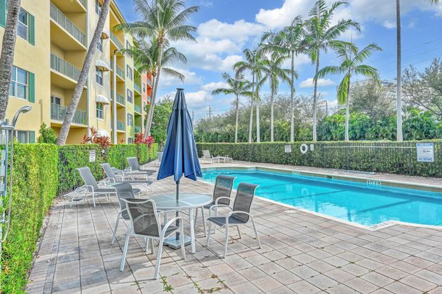 1650 Presidential Way 504, West Palm Beach, FL 33401